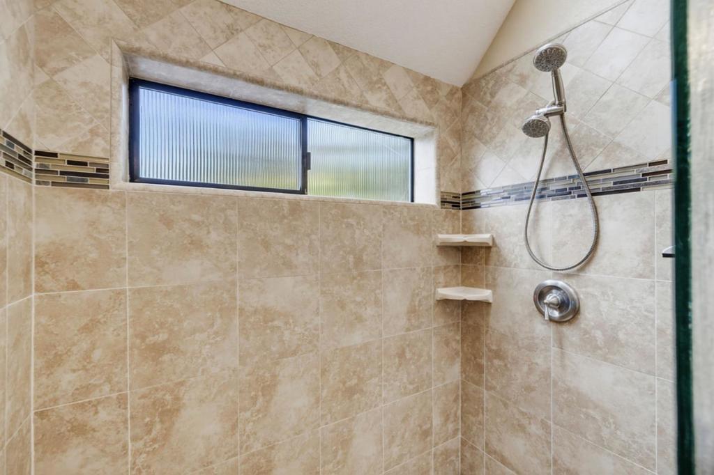 103 Dunsmuir Court Property Photo 17