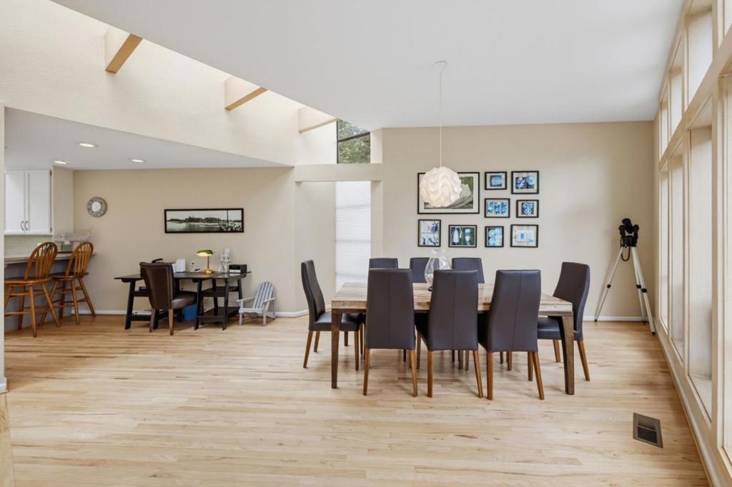 103 Dunsmuir Court Property Photo 32