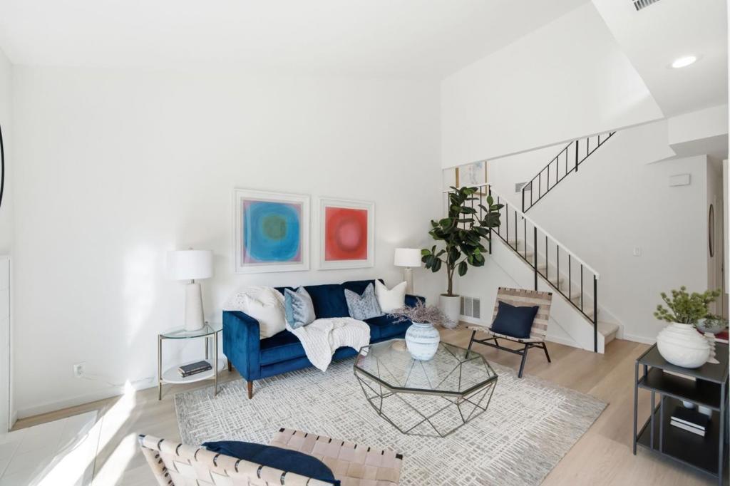 5484 Sunstar Property Photo 7