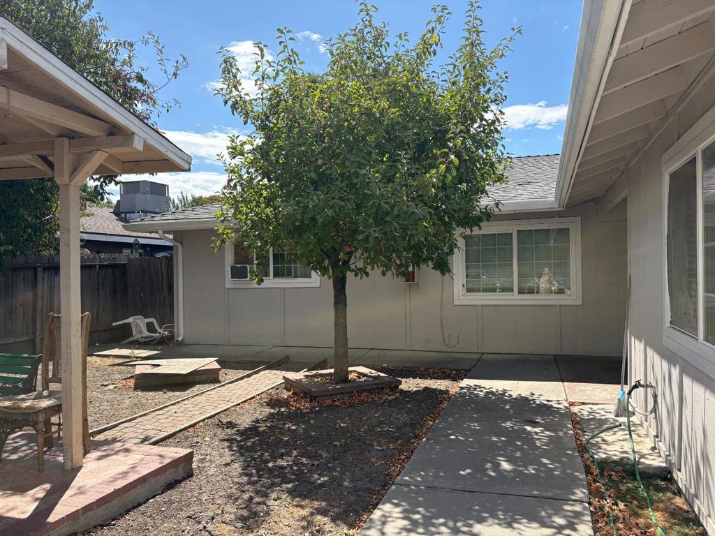 8733 San Pasqual Way Property Photo 3