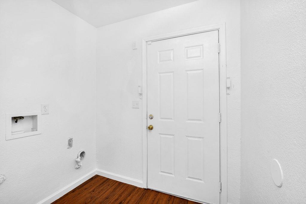 425 W 8th Street Property Photo 21