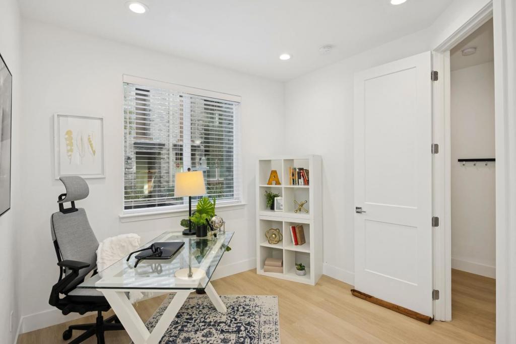 3690 Access Property Photo 28