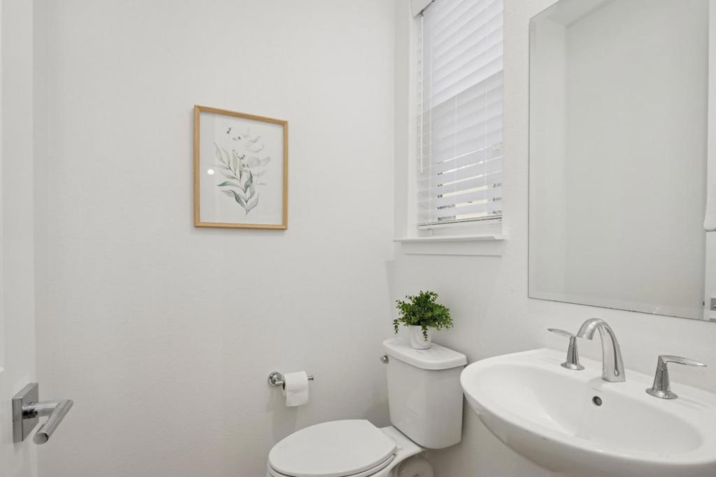 3690 Access Property Photo 32