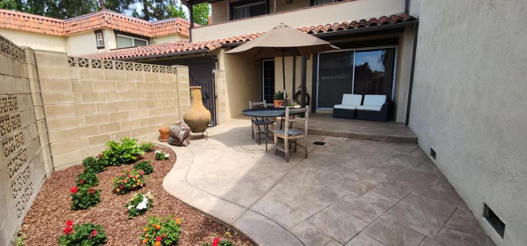 40912 Cruz Court Property Photo 4