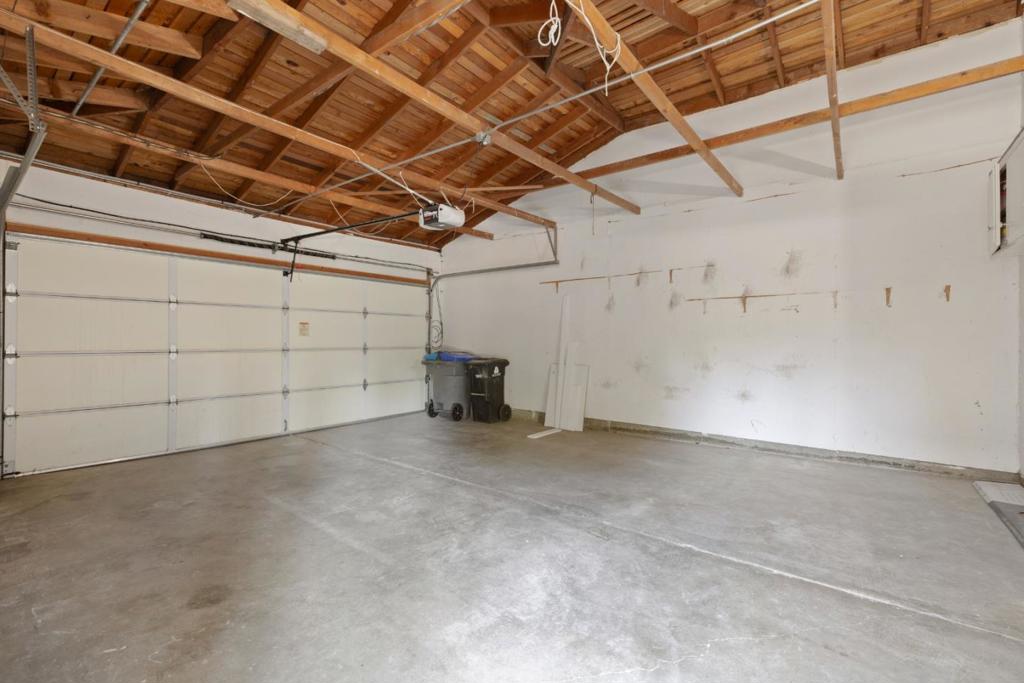425 Poppy Place Property Photo 22