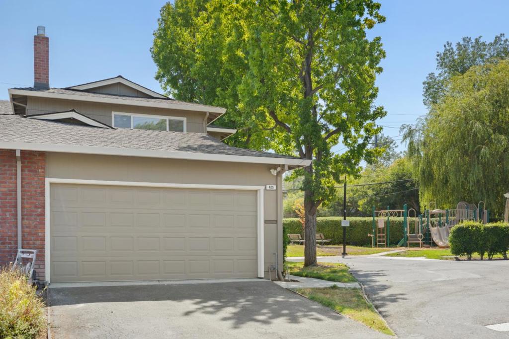 425 Poppy Place Property Photo 27