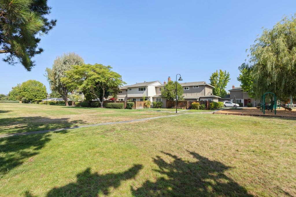 425 Poppy Place Property Photo 30