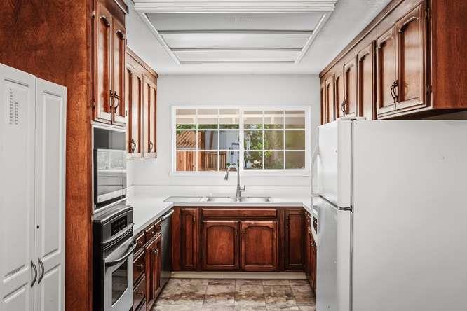 788 Rosewood Drive Property Photo 15