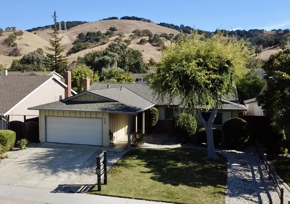 560 Elvis Drive Property Photo
