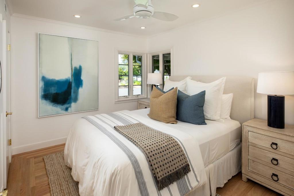 1265 Golden Way Property Photo 16