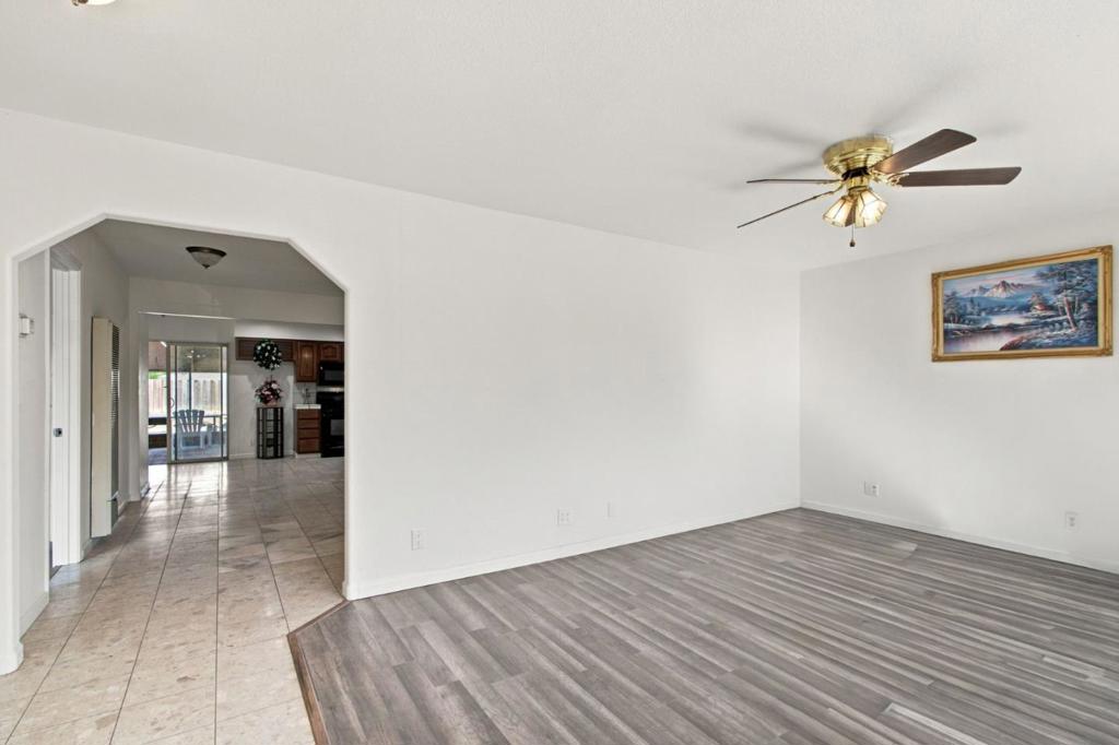 13001 Brown Avenue Property Photo 9