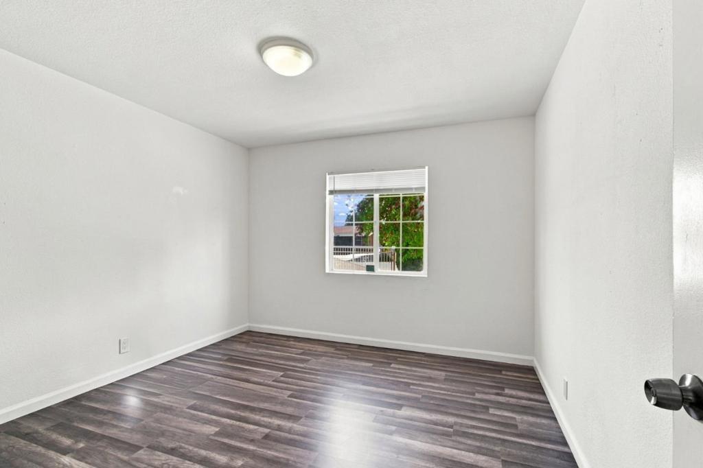 13001 Brown Avenue Property Photo 19