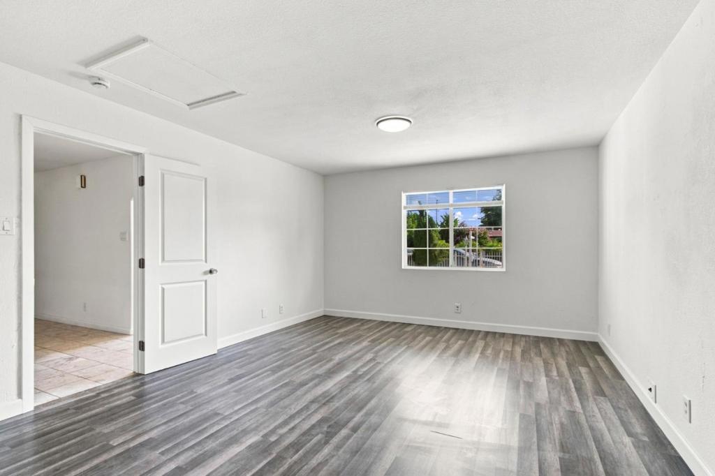 13001 Brown Avenue Property Photo 21
