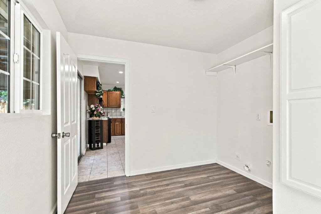 13001 Brown Avenue Property Photo 27