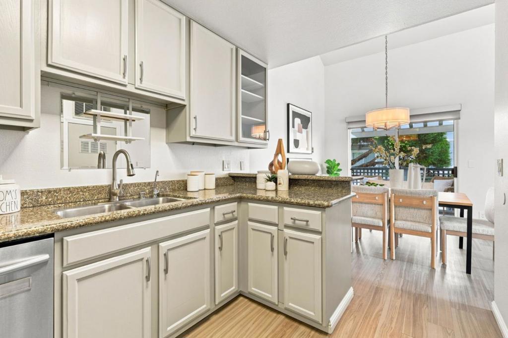 453 Cork Harbour Circle F Property Photo 4
