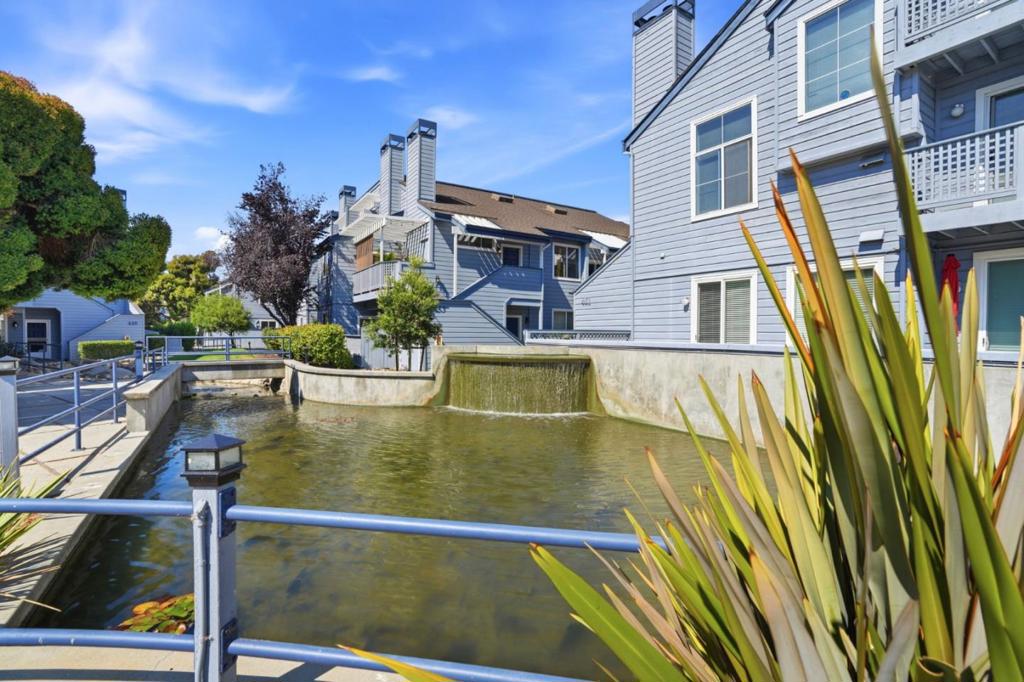 453 Cork Harbour Circle F Property Photo 24