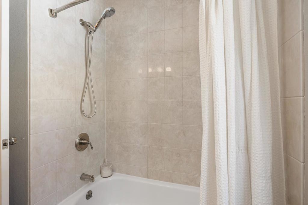 101 E Middlefield Road 5 Property Photo 19