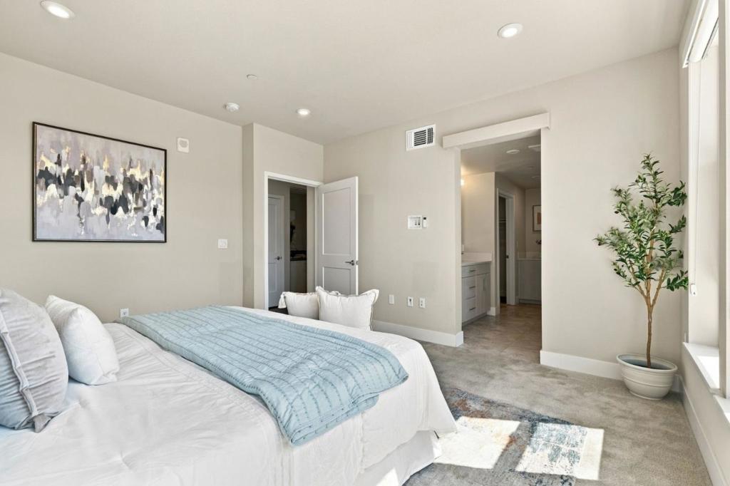 44868 Fremont Boulevard 200 Property Photo 13