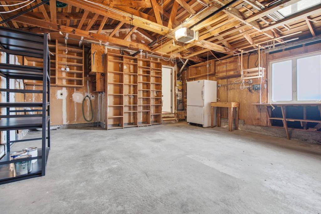 2200 Delvin Way Property Photo 43