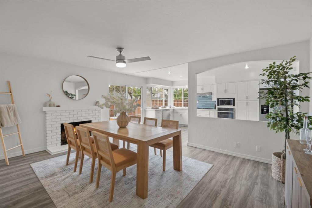 2424 Douglas Street Property Photo 13