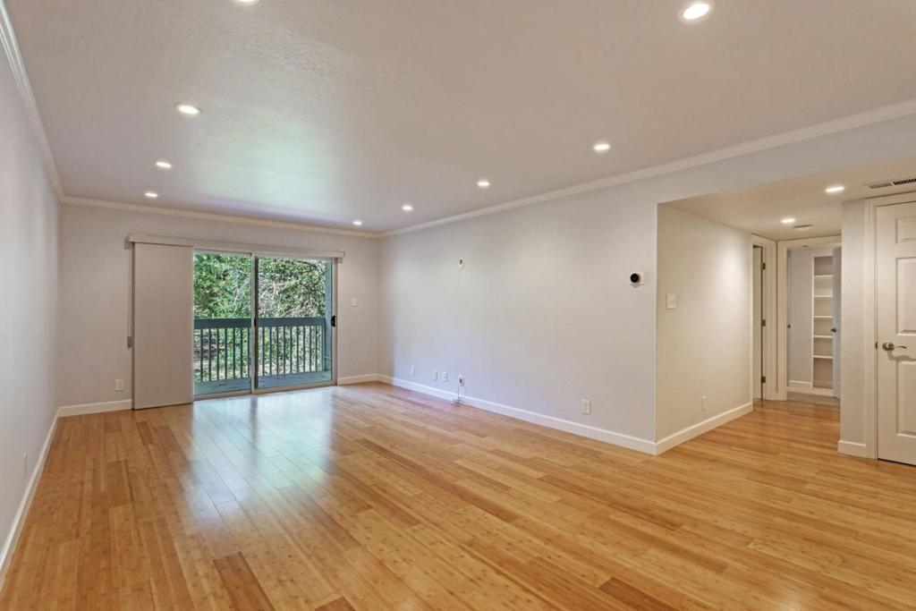 675 Sharon Park Drive 223 Property Photo 6