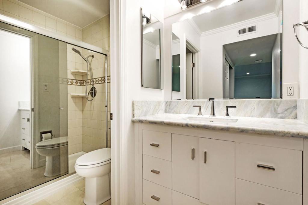 675 Sharon Park Drive 223 Property Photo 25