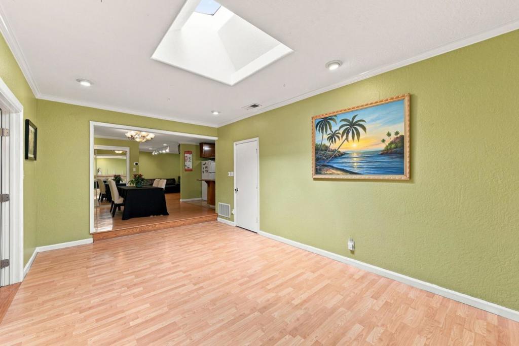 1464 Hillsdale Avenue Property Photo 13