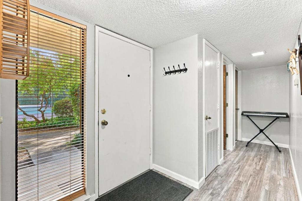 750 Lincoln Road 47 Property Photo 4