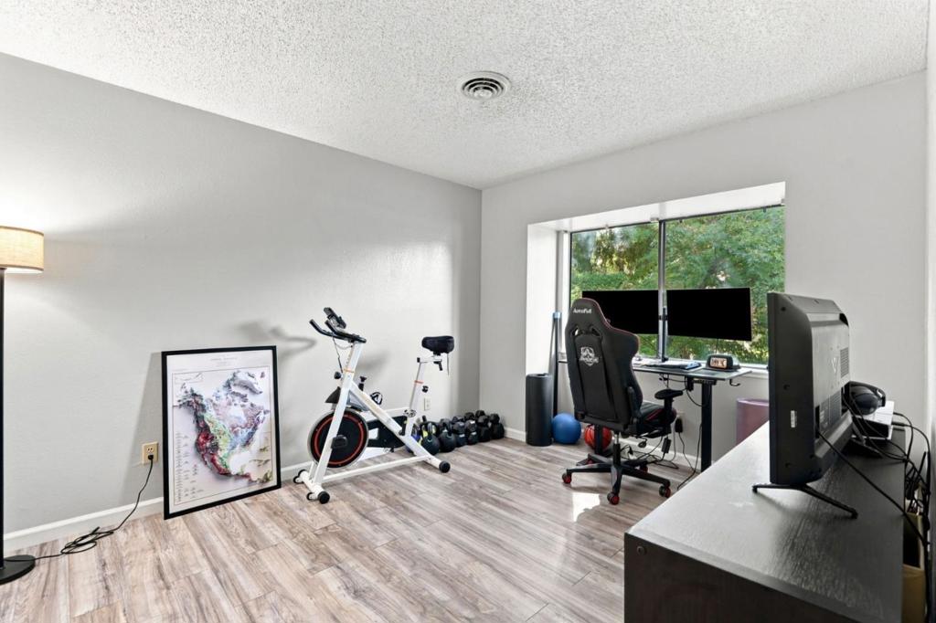 750 Lincoln Road 47 Property Photo 19