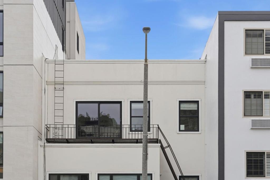 1620 Broadway 5 Property Photo 22