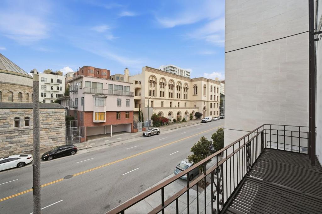 1620 Broadway 5 Property Photo 25