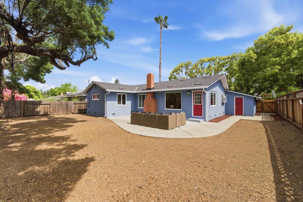 381 Manchester Avenue Property Photo 16