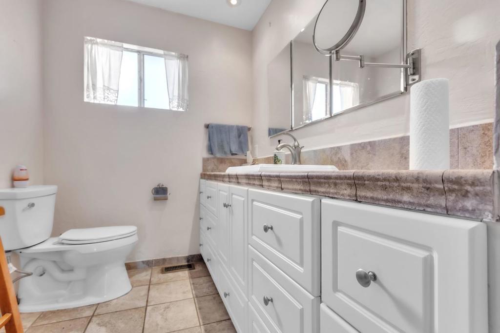 533 Hart Lane Property Photo 10