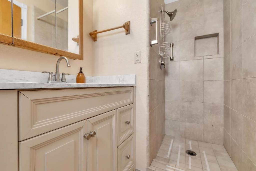 533 Hart Lane Property Photo 12