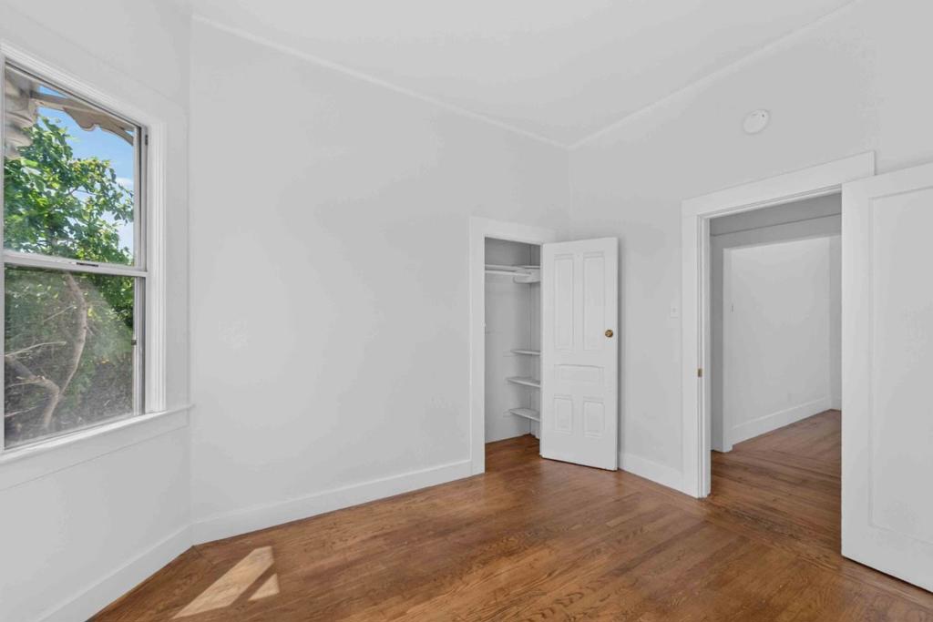21459 Locust Street Property Photo 10