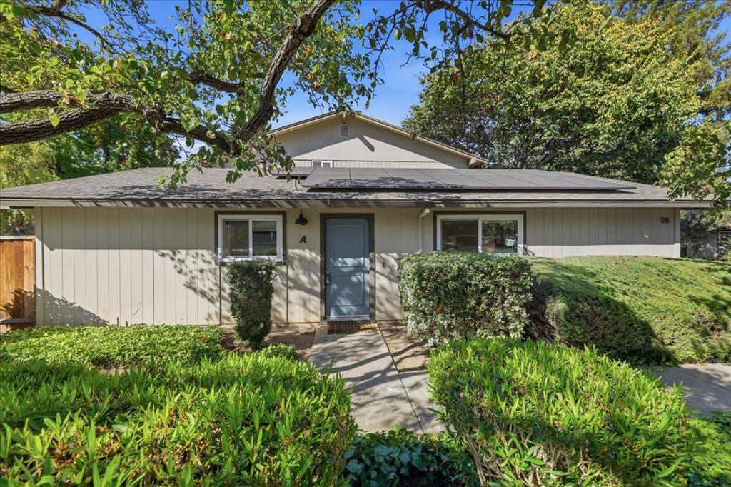 98 Flynn Avenue A Property Photo 1
