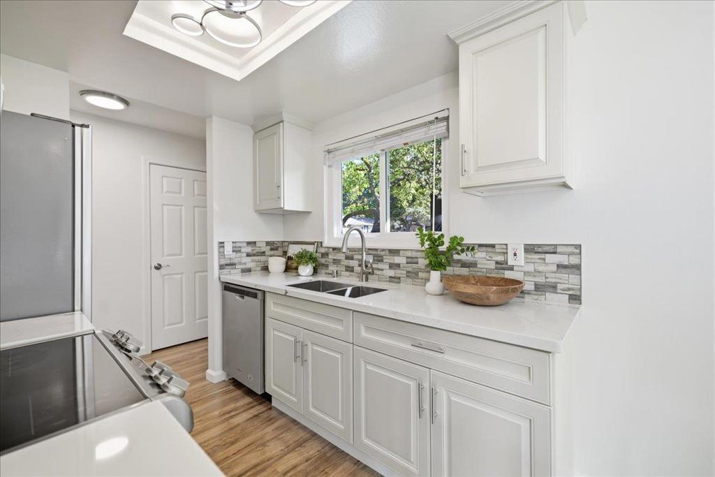 98 Flynn Avenue A Property Photo 13