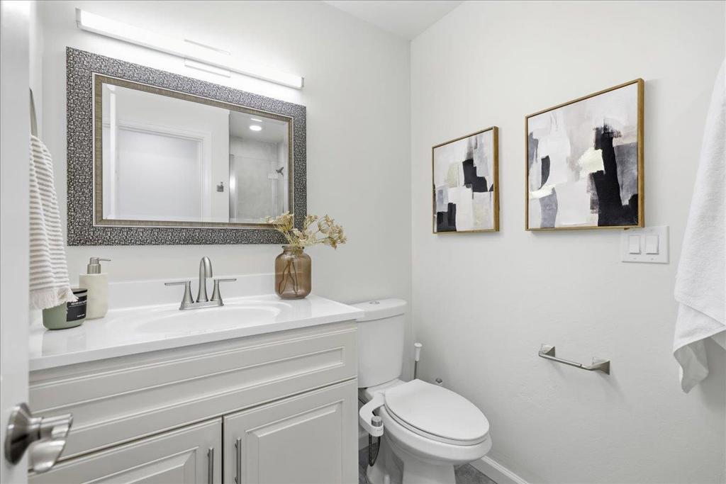 98 Flynn Avenue A Property Photo 23