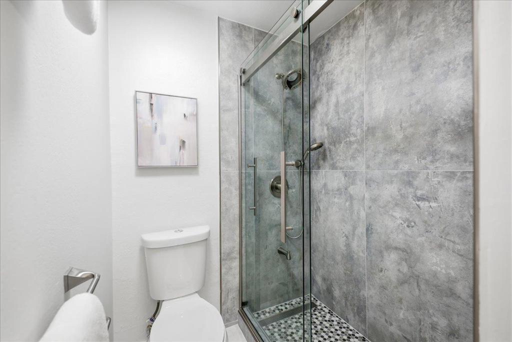 98 Flynn Avenue A Property Photo 32