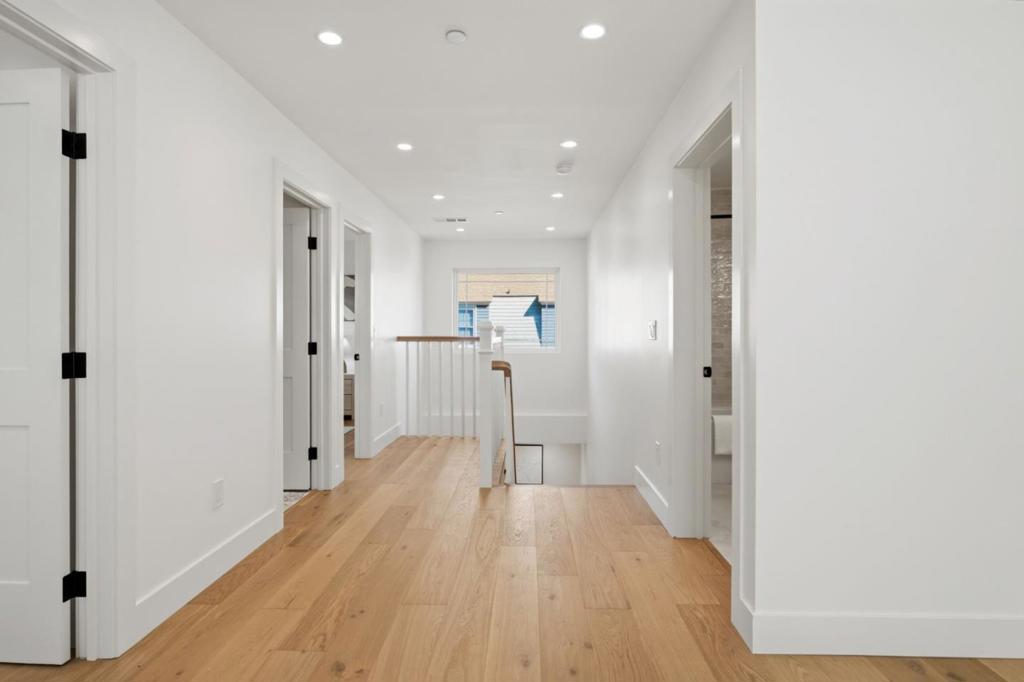 191 Grand Street Property Photo 18
