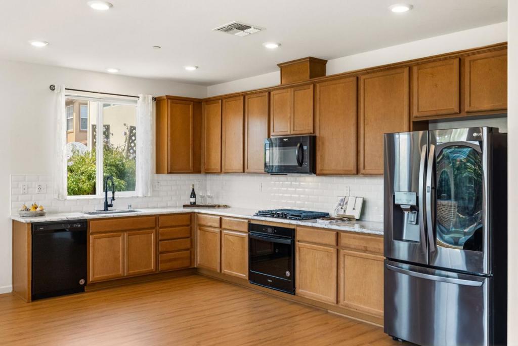 6 Campania Circle Property Photo 5