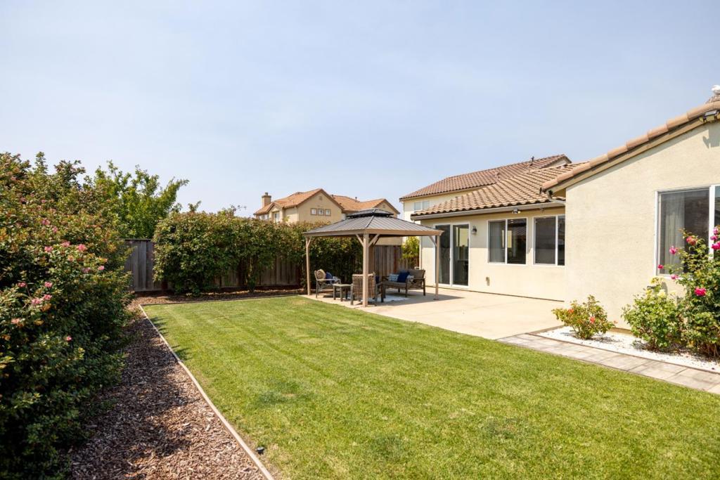 6 Campania Circle Property Photo 13