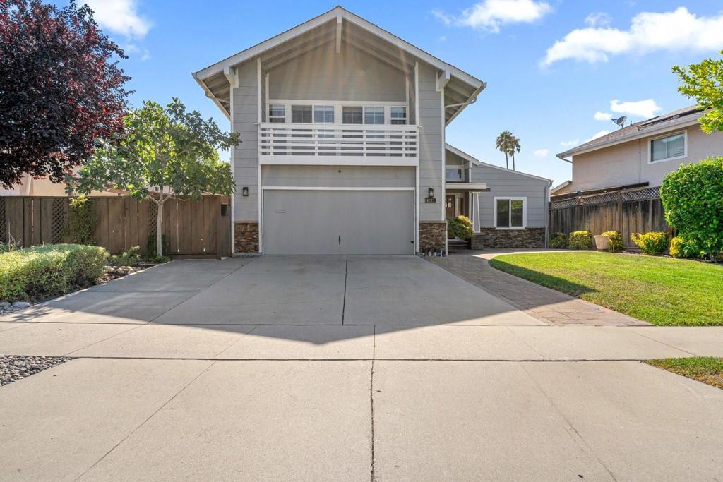 6273 Mountford Drive Property Photo 1