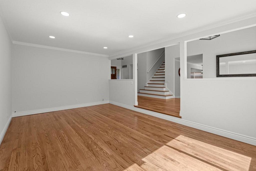 6273 Mountford Drive Property Photo 10