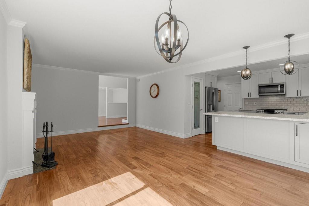 6273 Mountford Drive Property Photo 16