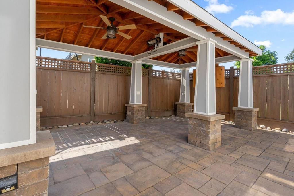 6273 Mountford Drive Property Photo 41