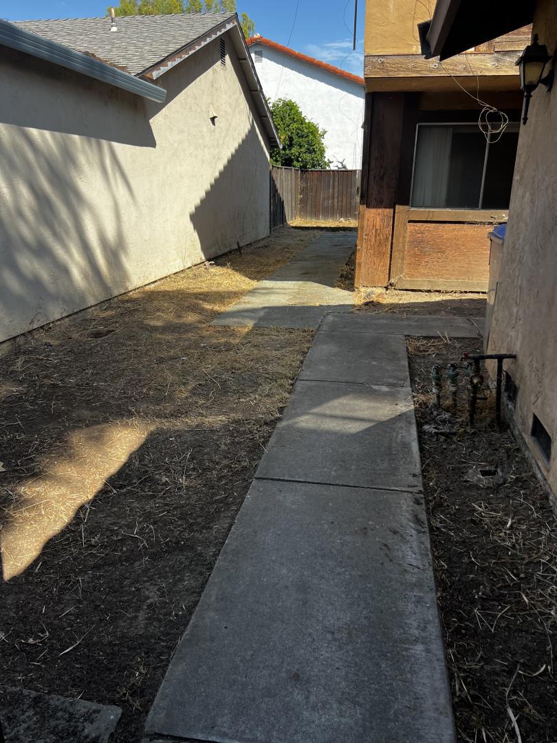 581 Guerra Court Property Photo 7