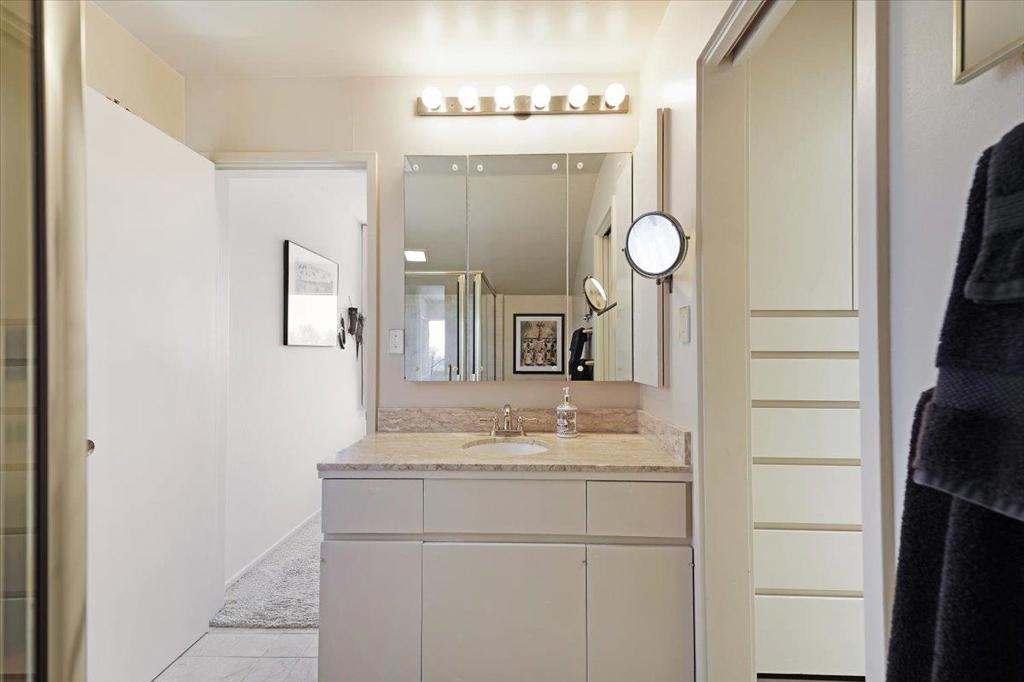 260 Oak Property Photo 30