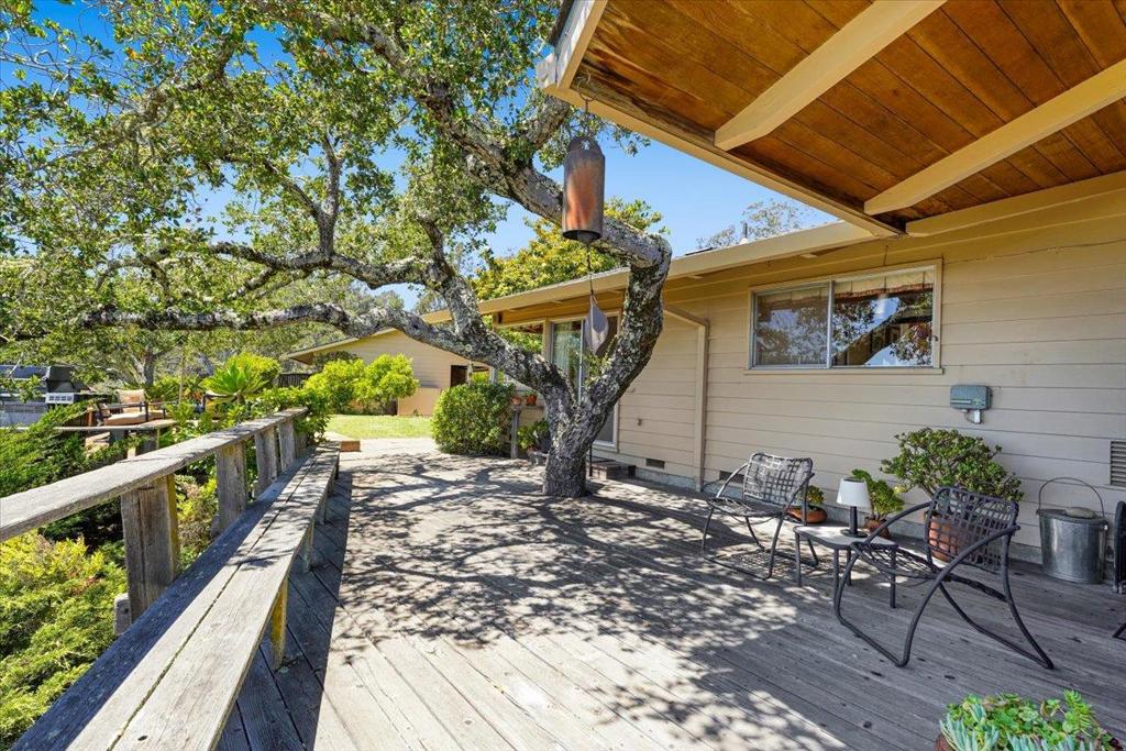 260 Oak Property Photo 44