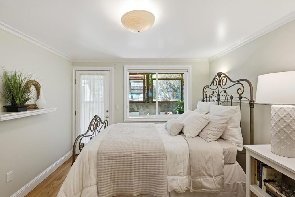 8 Porter Street Property Photo 25